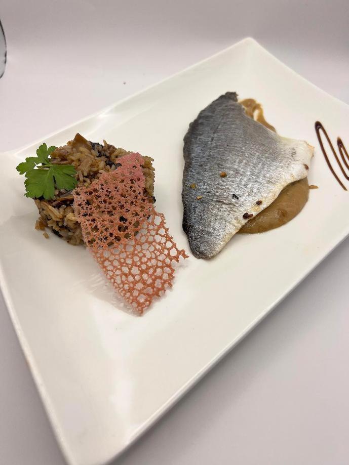 Saint-Pierre-Lafeuille Logis Hotel La Bergerie Hotel 3 Etoiles Restaurant Savoureux מראה חיצוני תמונה