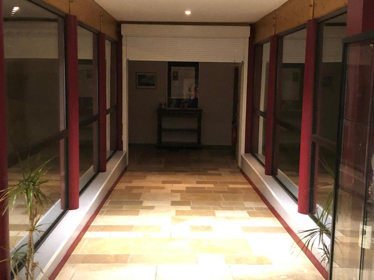 Saint-Pierre-Lafeuille Logis Hotel La Bergerie Hotel 3 Etoiles Restaurant Savoureux מראה חיצוני תמונה